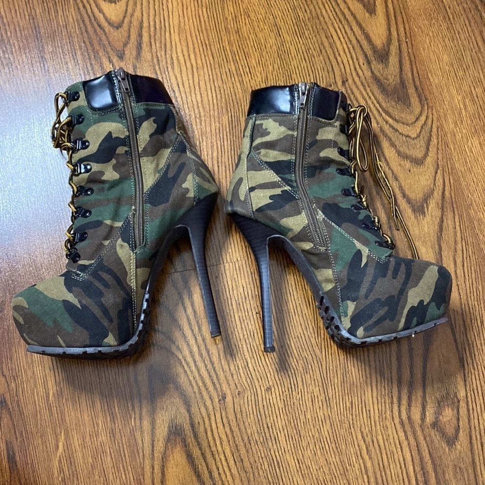 🌷 Camouflage 🌷 Camo Lace Up Stiletto Boots - Picture 7 of 9